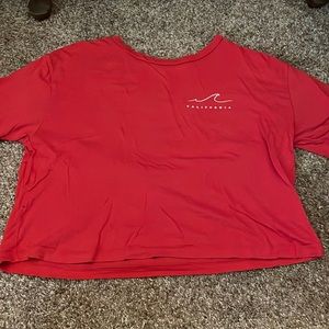 Red cropped t shirt with California logo Size: S/M Brand: Garage